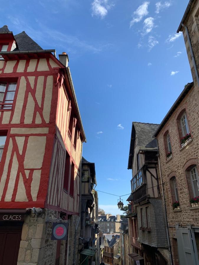 Le Grenier Studio De Charme Centre Historique 디난 외부 사진